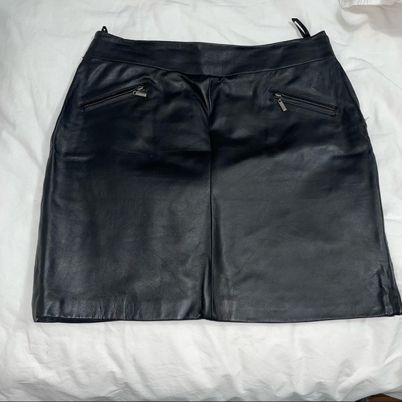 Leather skirt - Picture 1 of 2